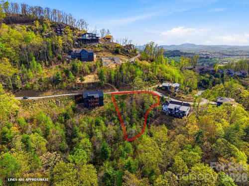 w9-325 Curtain Bluff, Hendersonville, NC, 28791 | Card Image