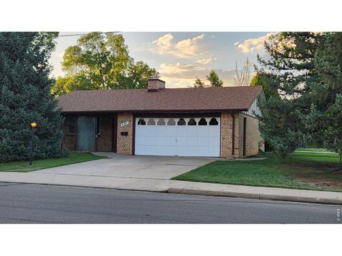 521 W 33rd St, Loveland, CO, 80538-2619 | Card Image