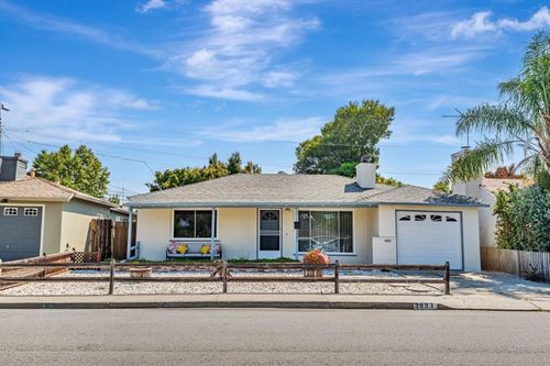 3993 Pasadena Dr, San Mateo, CA, 94403-3672 | Card Image