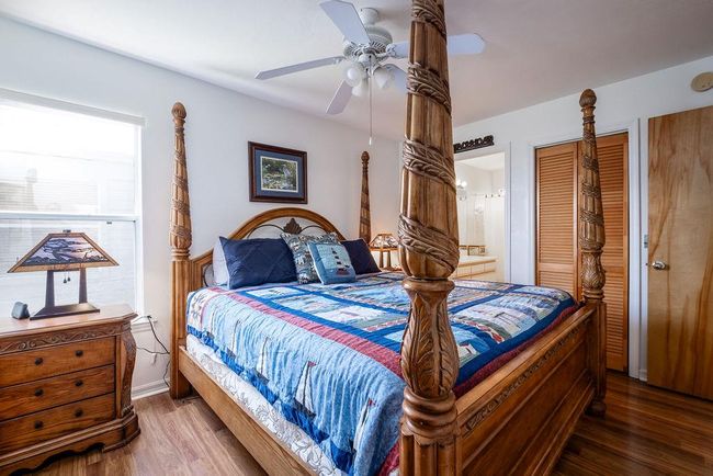 8D - 11 Old Mill Rd, Condo with 2 bedrooms, 2 bathrooms and null parking in Cedar Key FL | Image 9