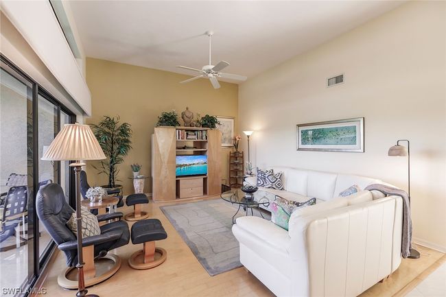 C-302 - 7048 Pelican Bay Boulevard, Condo with 2 bedrooms, 2 bathrooms and null parking in NAPLES FL | Image 13