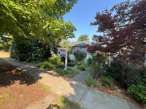 637 W 24th Ave, Vancouver, BC, V5Z2B7 | Card Image