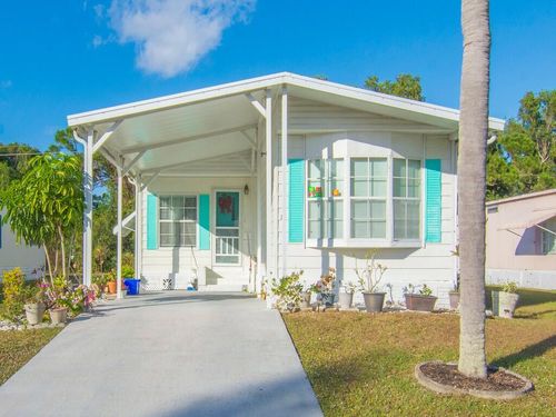 8 Novedades, Port St. Lucie, FL, 34952-3209 | Card Image