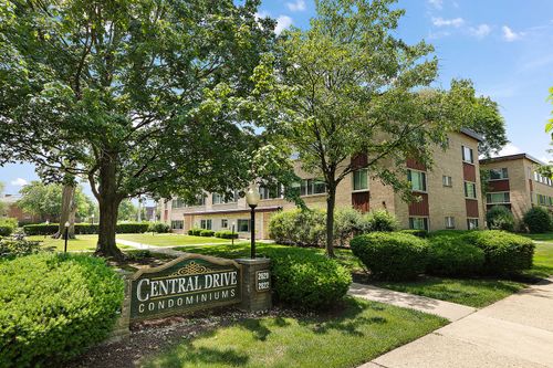 apt-2s-2620 Central Dr, Flossmoor, IL, 60422-1167 | Card Image