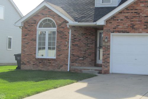 29800 Riverside Bay Ct, Harrison Twp, MI, 48045-1794 | Card Image
