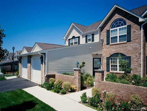 6-6 Overlook Dr, Farmingville, NY, 11738-3101 | Card Image