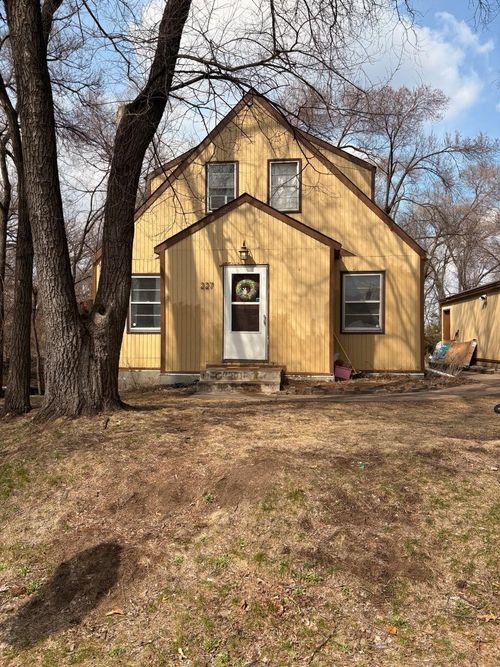 227 Dale St E, South Saint Paul, MN, 55075-3235 | Card Image