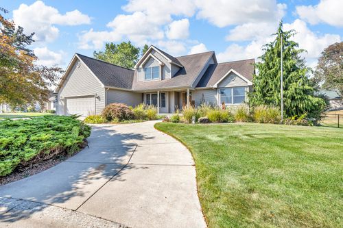 5038 Fieldstone St, Jackson, MI, 49201-8127 | Card Image