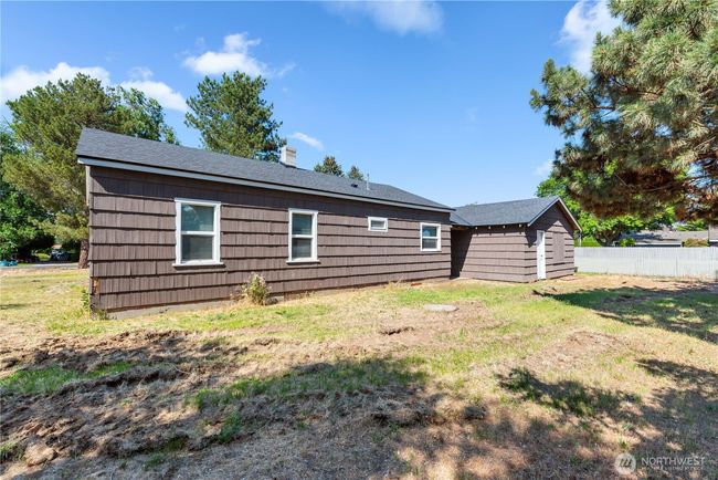 1715 Locust St, House other with 3 bedrooms, 1 bathrooms and 1 parking in Wenatchee WA | Image 34