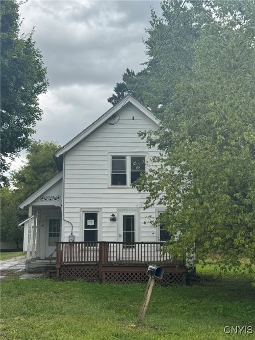 133 Main St Hailesboro Rd, Gouverneur, NY, 13642-3304 | Card Image