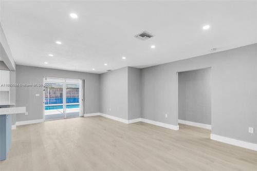 3801-3801 N 66th Ave, Hollywood, FL, 33024-1933 | Card Image