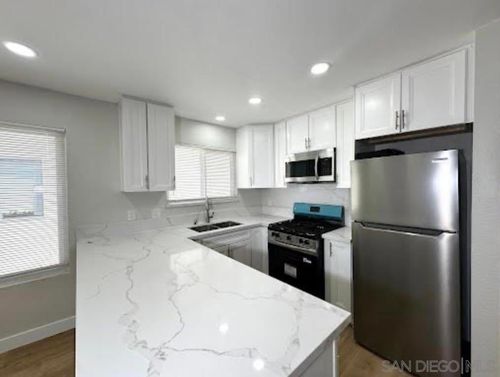 apt-7-9360 San Diego St, Spring Valley, CA, 91977-5951 | Card Image