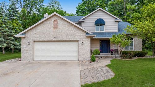 3227 Setting Sun Blvd, Saginaw, MI, 48603-5213 | Card Image