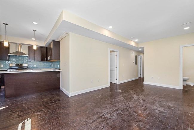 2 - 73 Lexington St., House attached with 6 bedrooms, 7 bathrooms and 4 parking in Waltham MA | Image 5