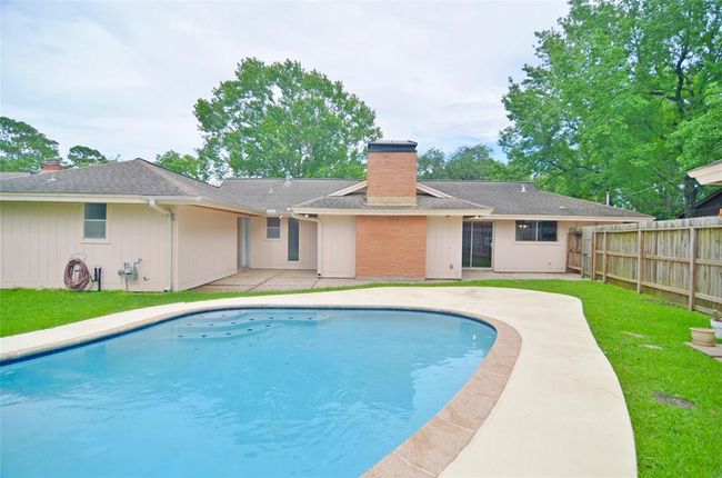 823 Timber Cove Dr, House other with 3 bedrooms, 2 bathrooms and 2 parking in Seabrook TX | Image 28