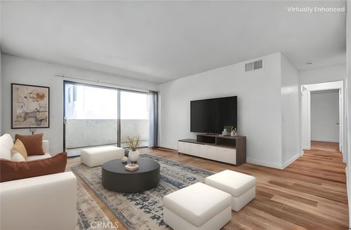 apt-a115-600 W 3rd St, Santa Ana, CA, 92701-5212 | Card Image