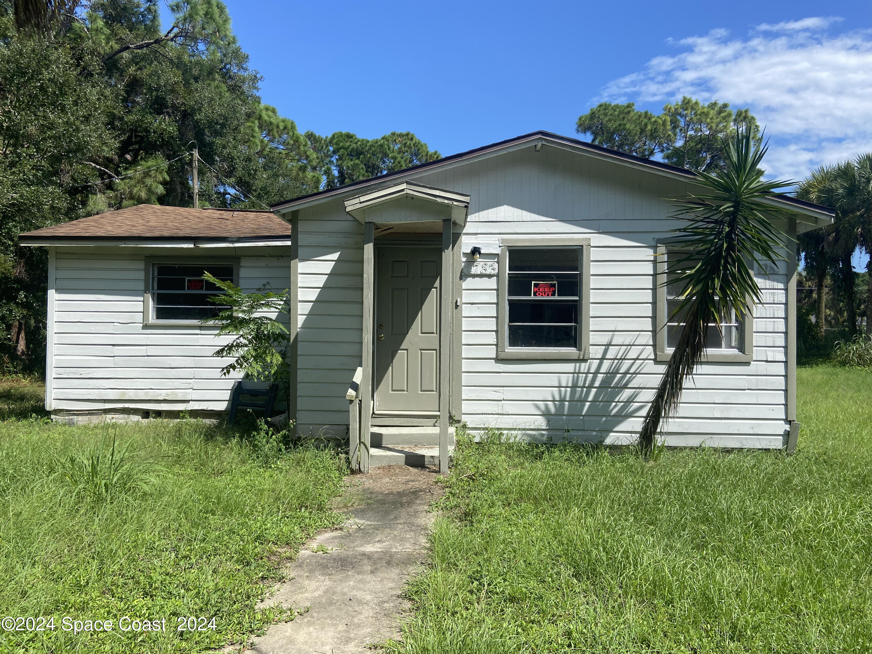 Hickory Cir, Mims, FL 32754