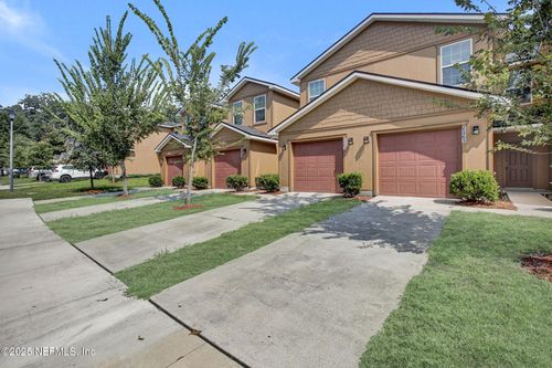 6865 Lake Mist Ln, Jacksonville, FL, 32210-0453 | Card Image