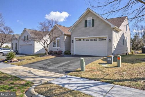 108 April Ave, STEPHENS CITY, VA, 22655-4066 | Card Image