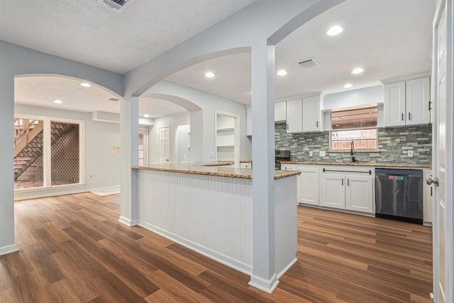 6307 Bayonne Dr, House other with 6 bedrooms, 5 bathrooms and 7 parking in Spring TX | Image 14