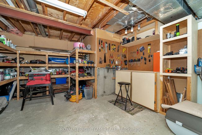 203 Rosemary Gdns, House attached with 3 bedrooms, 2 bathrooms and 4 parking in Orléans ON | Image 34