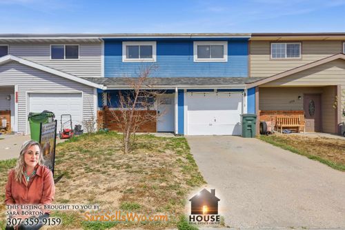 1384 Sweetwater Rd, Douglas, WY, 82633-2025 | Card Image