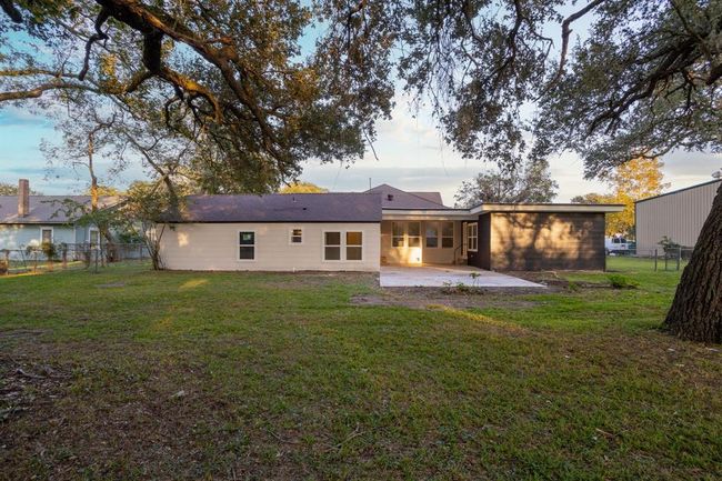 Mature trees stretch overhead, offering plenty of shade and creating a peaceful, cool environment to enjoy the outdoors in comfort. | Image 39