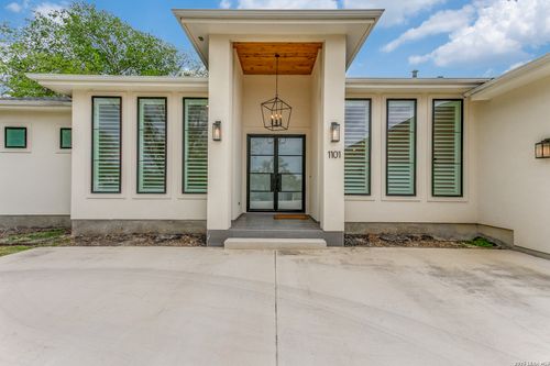 1101 Garraty Rd, Terrell Hills, TX, 78209-6014 | Card Image