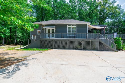 305 Boulder Trl, Gurley, AL, 35748-9729 | Card Image