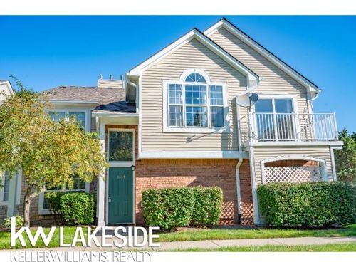 56153 Troon N, Shelby Twp, MI, 48316-5065 | Card Image