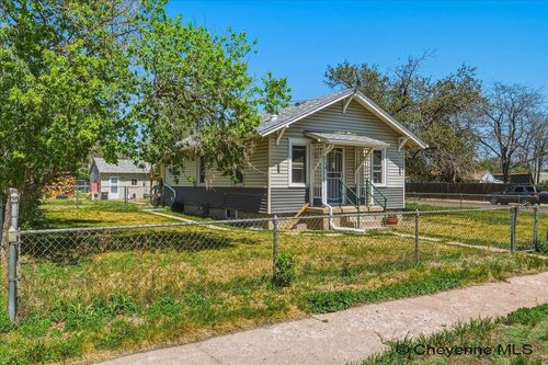 714 W 5th St, Cheyenne, WY, 82007-1252 | Card Image