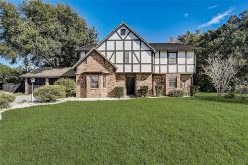 2540 Albany Dr, KISSIMMEE, FL, 34758-2203 | Card Image