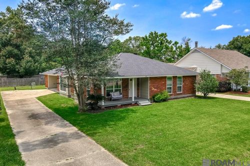 11843 Sage Dr, Baton Rouge, LA, 70818-3040 | Card Image