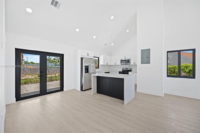 20620 Sw 120 Th Pl, House other with 3 bedrooms, 2 bathrooms and null parking in Miami FL | Image 10