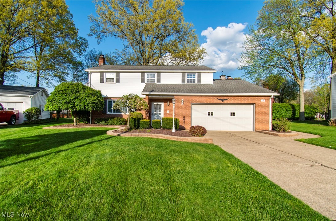 Melbourne Ave, Youngstown, OH 44512