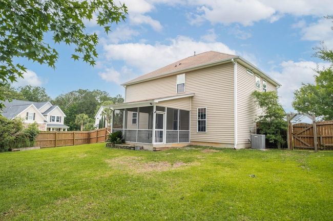 Large Backyard | Image 23