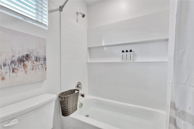 Full bath with shower / bath combination with curtain and toilet | Image 15