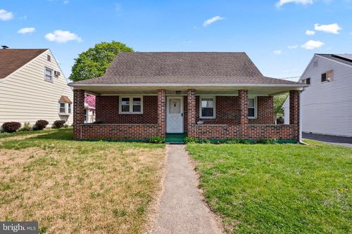 705 Hartman Ave, TEMPLE, PA, 19560-1219 | Card Image