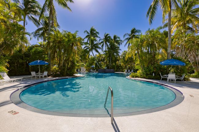 Community pool | Image 32