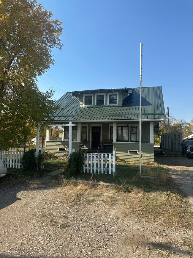 View of front of home with covered porch | Image 31