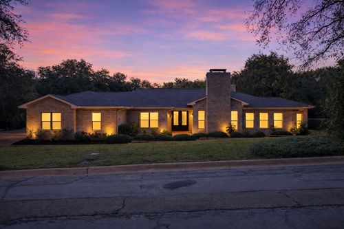 3201 Edward Dr, Waco, TX, 76708-2236 | Card Image