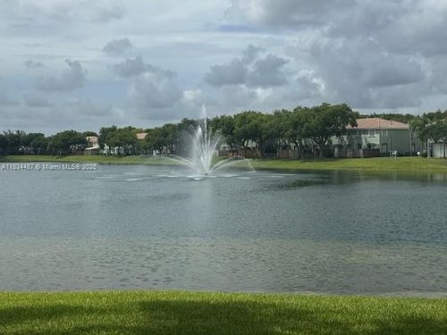unit-110-2811 Se 17th Ave, Homestead, FL, 33035-2473 | Card Image