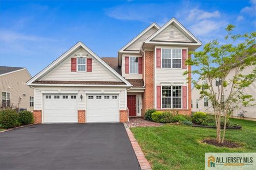 15 Dunwell Dr, KENDALL PARK, NJ, 08824-7023 | Card Image