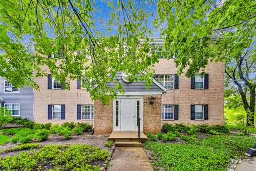 d-120 E Winchester Rd, Libertyville, IL, 60048-3907 | Card Image