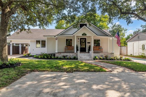 2604 Cos St, Liberty, TX, 77575-5916 | Card Image