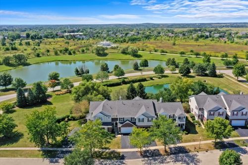 2730 Lorraine Cir, Geneva, IL, 60134-4406 | Card Image
