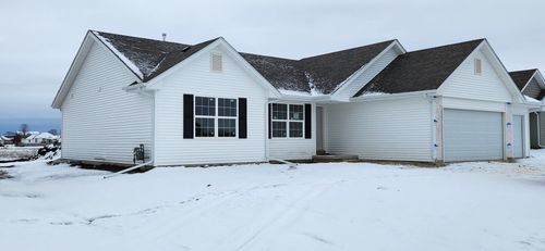 204 Autumnwood Ln, DAVIS JUNCTION, IL, 61020-9449 | Card Image