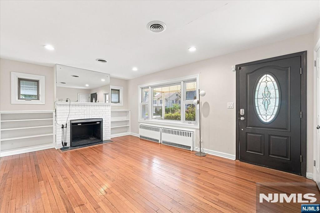 Residential Lease in Fair Lawn 5