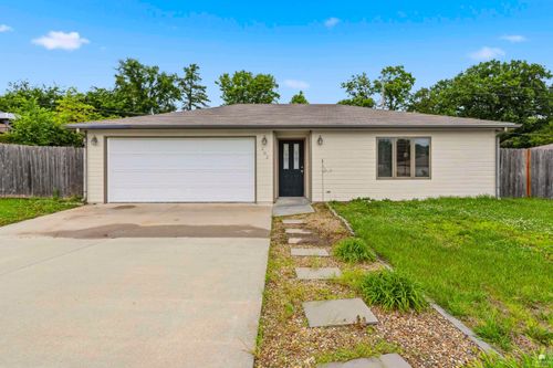 202 William Dr, Ogden, KS, 66517-4041 | Card Image