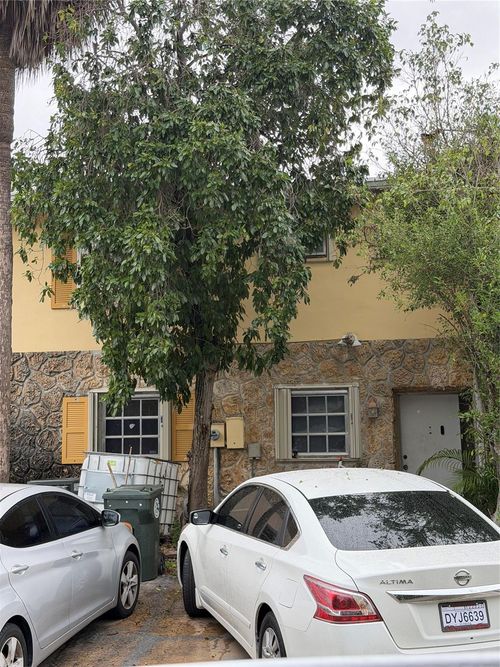 0-405 Sunshine Dr, Coconut Creek, FL, 33066-1846 | Card Image